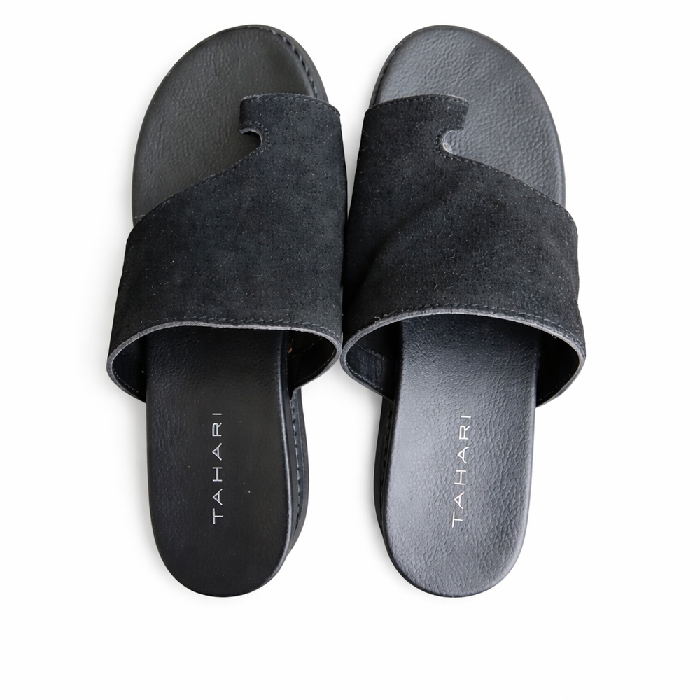 Tahari Black Suede Sandals Slides Sz.7 Low Heel Comfort Chic Summer - Picture 3 of 8